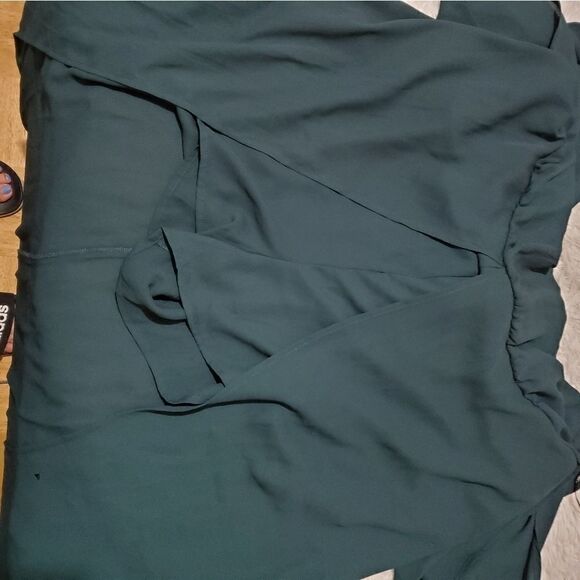 Forever 21 romper   - Picture 13 of 13